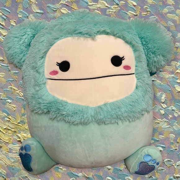 JOELLE THE BIGFOOT 💞 16” RARE SQUISHMALLOW - Picture 6 of 6